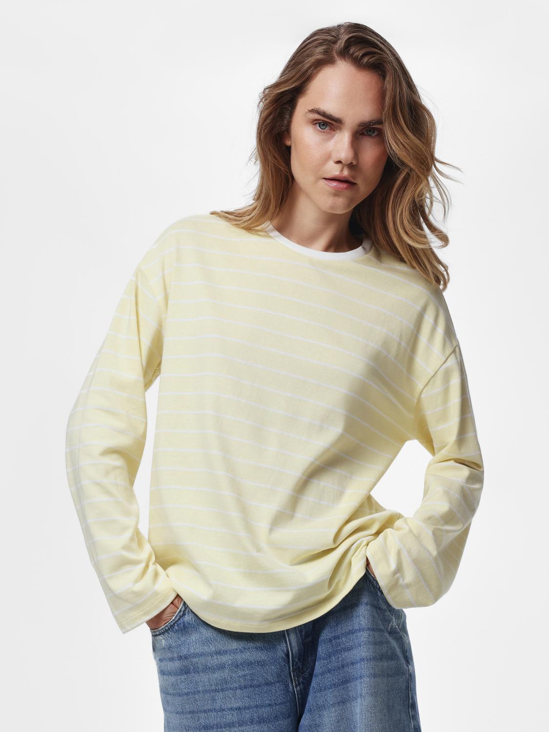 model_shot-front